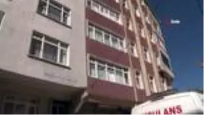 Küçükçekmece'de feci olay...Annesinin intihar ettiğini gören oğlu da bileklerini keserek intihara... Küçükçekmece'de feci olay...Annesinin intihar ettiğini gören oğlu da bileklerini keserek intihara...