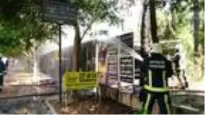 Kullanılmayan iş yeri alev alev yandı Kullanılmayan iş yeri alev alev yandı