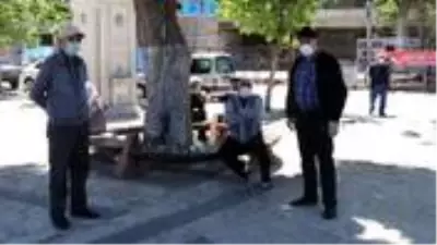 4 ilimizde 65 yaş üzerine sokağa çıkma kısıtlaması getirildi 4 ilimizde 65 yaş üzerine sokağa çıkma kısıtlaması getirildi