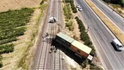 Son dakika 3. sayfa: Manisa'da 3 gün içerisinde aynı yerde ikinci kaza Son dakika 3. sayfa: Manisa'da 3 gün içerisinde aynı yerde ikinci kaza