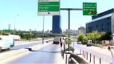 Son Dakika | OĞLU ÖLDÜRÜLEN ANNE ANKARA'YA YALIN AYAK YÜRÜMEYE BAŞLADI
