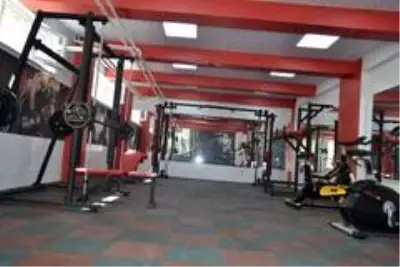 Okulun kömür deposunu fitnes salonu yaptılar Okulun kömür deposunu fitnes salonu yaptılar