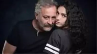Onur Ünlü'den ilginç proje! Kurduğu internet sitesinden 'hayatını satıyor' Onur Ünlü'den ilginç proje! Kurduğu internet sitesinden 'hayatını satıyor'