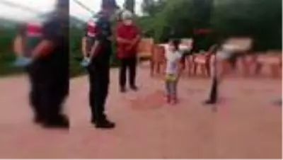 Son dakika haberleri: RİZE Jandarma, Beril'in oyun hamuru isteğini geri çevirmedi Son dakika haberleri: RİZE Jandarma, Beril'in oyun hamuru isteğini geri çevirmedi