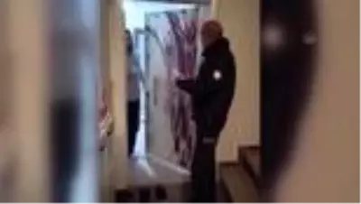 Son dakika haberleri! Şehit polisin pandemi sürecinde ağlayan çocuğa emzik getirmesi Son dakika haberleri! Şehit polisin pandemi sürecinde ağlayan çocuğa emzik getirmesi