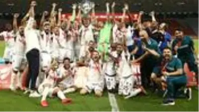 Son Dakika: Galatasaray'ın ardından Trabzonspor'da da bir futbolcunun koronavirüs testi pozitif sonuçlandı Son Dakika: Galatasaray'ın ardından Trabzonspor'da da bir futbolcunun koronavirüs testi pozitif sonuçlandı