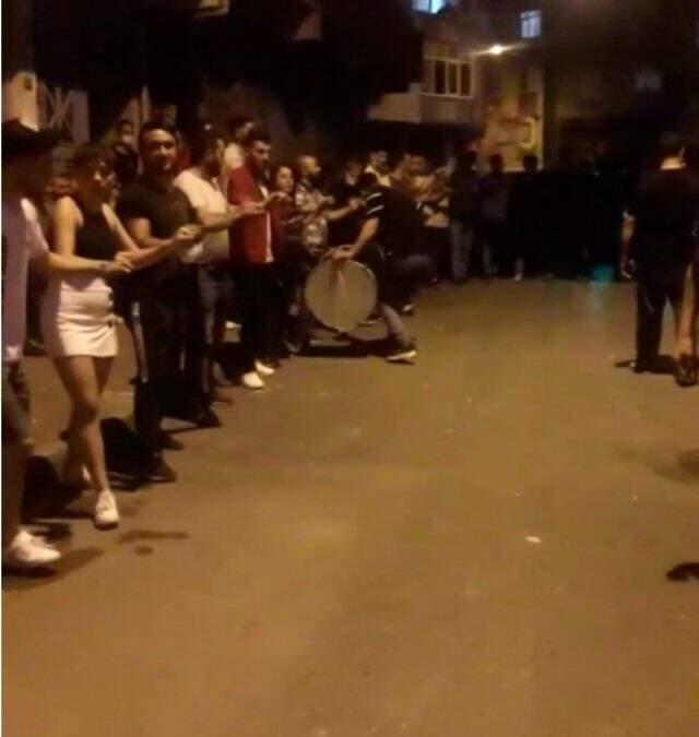 Son Dakika | İstanbul'da asker uğurlamalarında dehşete düşüren görüntüler kamerada Son Dakika | İstanbul'da asker uğurlamalarında dehşete düşüren görüntüler kamerada