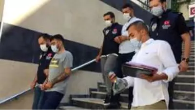 Son dakika haberleri... Taksi sürücüsüne dehşeti yaşatan zanlılar yakalandı Son dakika haberleri... Taksi sürücüsüne dehşeti yaşatan zanlılar yakalandı