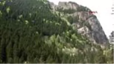 TRABZON Sümela Manastırı'nda 5 yıl aradan sonra ilk kez yapılacak ayine az sayıda turist katılacak TRABZON Sümela Manastırı'nda 5 yıl aradan sonra ilk kez yapılacak ayine az sayıda turist katılacak