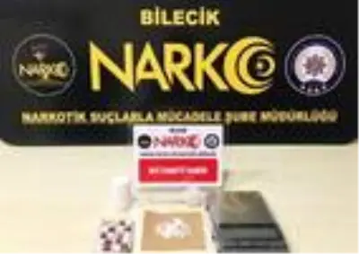 Son dakika haberi: Uyuşturucu operasyonunda 2 gözaltı Son dakika haberi: Uyuşturucu operasyonunda 2 gözaltı