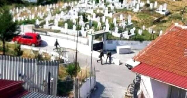 Yunan askerleri, Batı Trakya'daki Türk köyünde silahlı tatbikat yaptı Yunan askerleri, Batı Trakya'daki Türk köyünde silahlı tatbikat yaptı