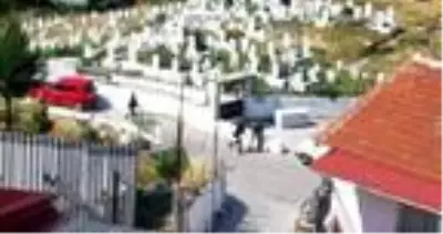 Yunan askerleri, Batı Trakya'daki Türk köyünde silahlı tatbikat yaptı Yunan askerleri, Batı Trakya'daki Türk köyünde silahlı tatbikat yaptı