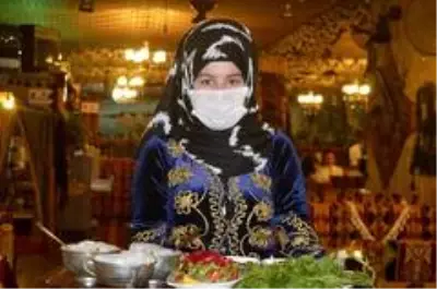 Bu işletmede gelenek ve Korona tedbirleri bir arada Bu işletmede gelenek ve Korona tedbirleri bir arada