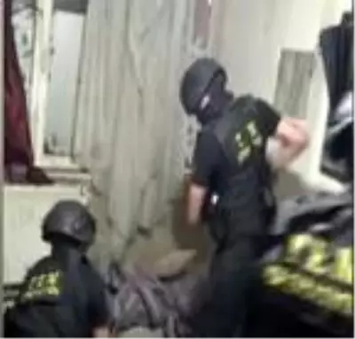 Son dakika! Bursa'da yakalanan DEAŞ'lı sayısı 6'ya çıktı Son dakika! Bursa'da yakalanan DEAŞ'lı sayısı 6'ya çıktı