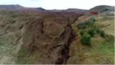 ERZURUM 'NUH'UN GEMİSİ' HEYELAN TEHDİDİ ALTINDA ERZURUM 'NUH'UN GEMİSİ' HEYELAN TEHDİDİ ALTINDA
