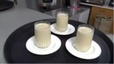 Giresunlu işletmeciden inek sütüne rakip olacak girişim! Fındığın sütünü çıkardı Giresunlu işletmeciden inek sütüne rakip olacak girişim! Fındığın sütünü çıkardı