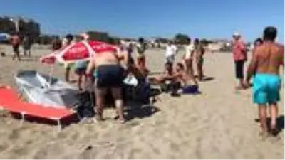 Husumetli olduğu komşusuyla plajda karşılaşan şahıs, aynı aileden 3 kişiyi bıçakla yaraladı Husumetli olduğu komşusuyla plajda karşılaşan şahıs, aynı aileden 3 kişiyi bıçakla yaraladı