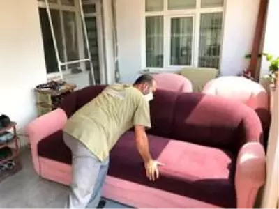 İhtiyaç sahibi aileye eşya yardımı İhtiyaç sahibi aileye eşya yardımı