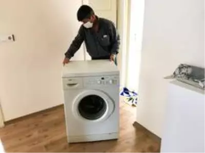 İhtiyaç sahibi aileye eşya yardımı İhtiyaç sahibi aileye eşya yardımı