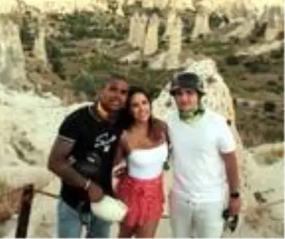 Juventus'un yıldız futbolcusu Douglas Costa Kapadokya'da Juventus'un yıldız futbolcusu Douglas Costa Kapadokya'da