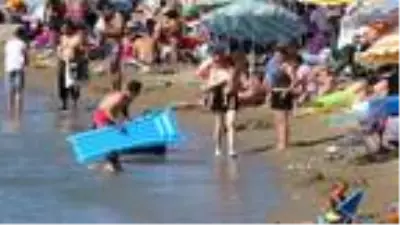 Kandıra plajları tıklım tıklım Kandıra plajları tıklım tıklım