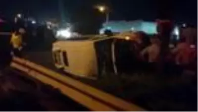 Kocaeli Servis aracı devrildi 6 yaralı Kocaeli Servis aracı devrildi 6 yaralı