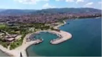 Marmara Depremi'nin merkez üssü Gölcük küllerinden doğdu Marmara Depremi'nin merkez üssü Gölcük küllerinden doğdu