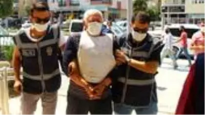 Sarkıntılık iddiası ölüm getirdi! 71 yaşındaki amca, yeğeninin göğsüne 43 santimlik kama sapladı Sarkıntılık iddiası ölüm getirdi! 71 yaşındaki amca, yeğeninin göğsüne 43 santimlik kama sapladı