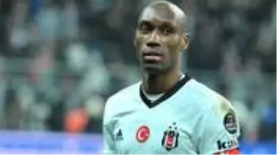 Son Dakika: Kanadalı futbolcu Atiba Hutchinson, Beşiktaş ile sözleşme yeniledi Son Dakika: Kanadalı futbolcu Atiba Hutchinson, Beşiktaş ile sözleşme yeniledi