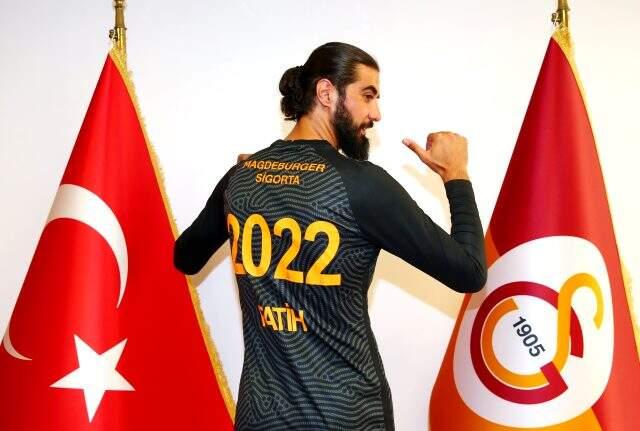 Son Dakika: Kasımpaşa'dan ayrılan kaleci Fatih Öztürk resmen Galatasaray'da Son Dakika: Kasımpaşa'dan ayrılan kaleci Fatih Öztürk resmen Galatasaray'da