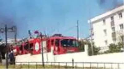Son dakika haberleri! Tekirdağ'da çatı yangını korkuttu Son dakika haberleri! Tekirdağ'da çatı yangını korkuttu