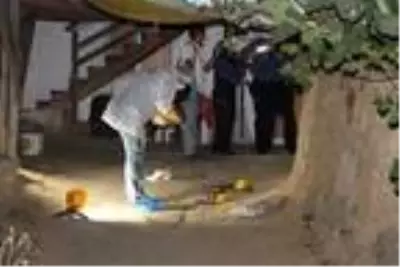 Son dakika haber... Üvey amcası tarafından 43 santimlik 'kama' ile öldürüldü Son dakika haber... Üvey amcası tarafından 43 santimlik 'kama' ile öldürüldü