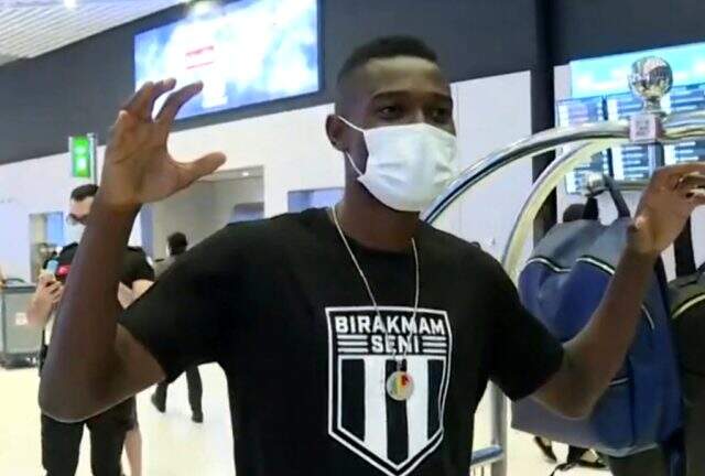 Beşiktaş'ın anlaştığı Kayserispor'lu Mensah, İstanbul'a geldi