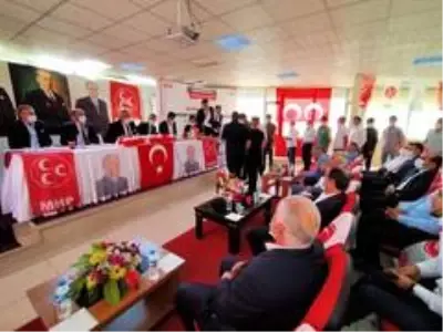 Hakkari MHP İlçe Kongresi'nde Sedat Özbek güven tazeledi Hakkari MHP İlçe Kongresi'nde Sedat Özbek güven tazeledi