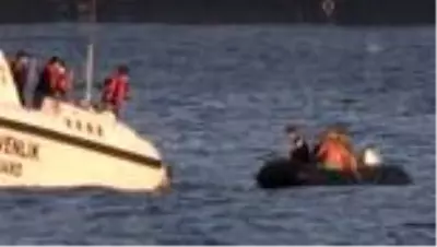 Zonguldak'ta koyda mahsur kalan 8 kişi gün ağarınca kurtarıldı Zonguldak'ta koyda mahsur kalan 8 kişi gün ağarınca kurtarıldı