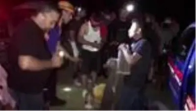 Koyda mahsur kalan 8 kişiyi kurtarma çalışmalarına ara verildi Koyda mahsur kalan 8 kişiyi kurtarma çalışmalarına ara verildi
