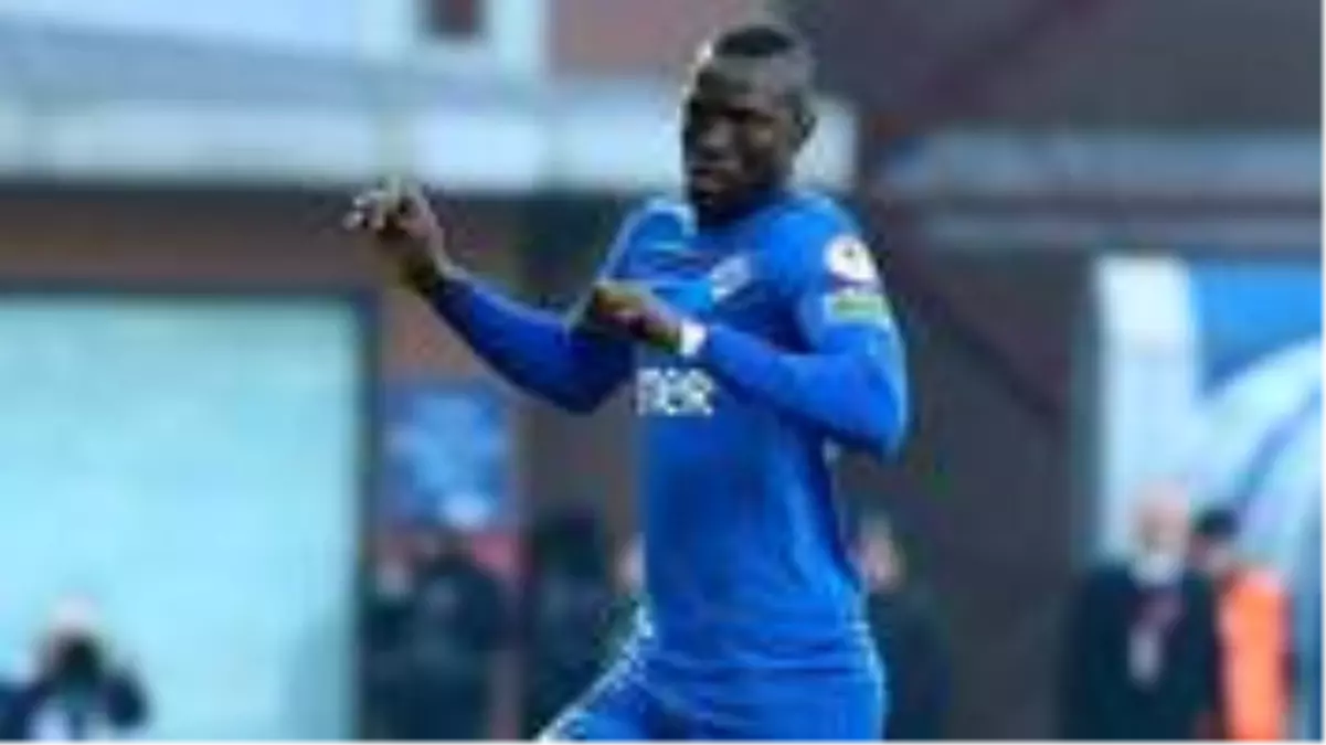 Son Dakika: Fenerbahçe, Kasımpaşalı Mame Thiam ile anlaştı