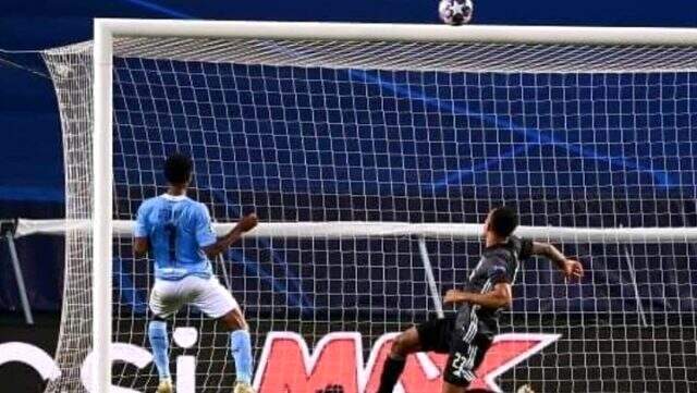 Sterling'in boş kaleye atamadığı pozisyon, Manchester City-Lyon maçına damga vurdu