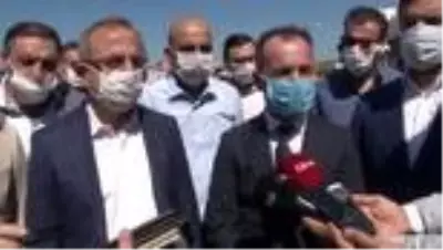 AK Parti İzmir'den ulaşım düzenlemesi tepkisi AK Parti İzmir'den ulaşım düzenlemesi tepkisi