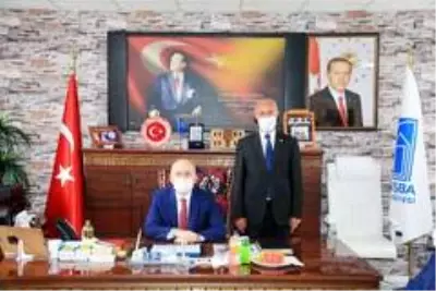 Bakan Karaismailoğlu'ndan Tuşba Belediyesine ziyaret Bakan Karaismailoğlu'ndan Tuşba Belediyesine ziyaret