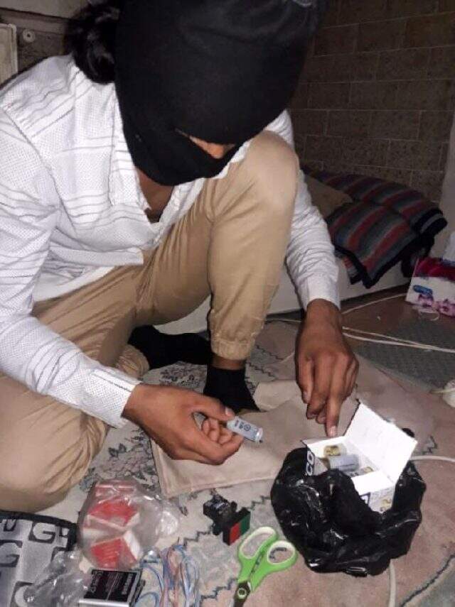 Bursa'da yakalanan DEAŞ'lının bomba yaparken fotoğrafı ortaya çıktı
