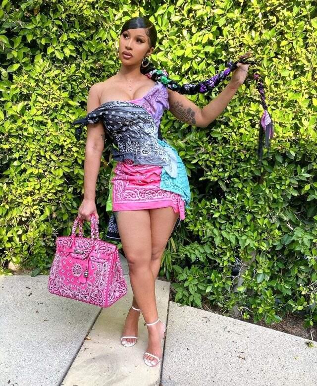 Cardi B, Türk yönetmenlere seslendi: Bir sultan dizisi daha yapar mısınız?