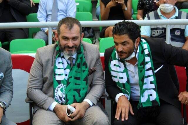 Ebru Şallı'nın eşi Uğur Akkuş'un da katıldığı seçimde Cevat Ekşi, Sakaryaspor'un yeni başkanı oldu