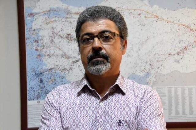 Ege Denizi'ndeki sarsıntıyı değerlendiren Prof. Dr. Hasan Sözbilir, deprem beklenen 9 il uyardı