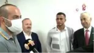 Omar Elabdellaoui: 'Başkanımıza beni kabul ettikleri için çok teşekkür ediyorum' Omar Elabdellaoui: 'Başkanımıza beni kabul ettikleri için çok teşekkür ediyorum'