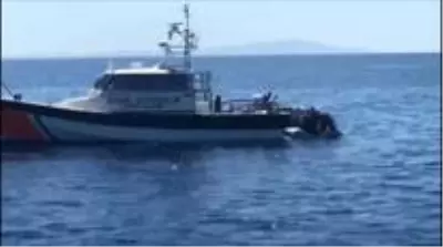 Ayvalık'ta 42 düzensiz göçmen kurtarıldı Ayvalık'ta 42 düzensiz göçmen kurtarıldı