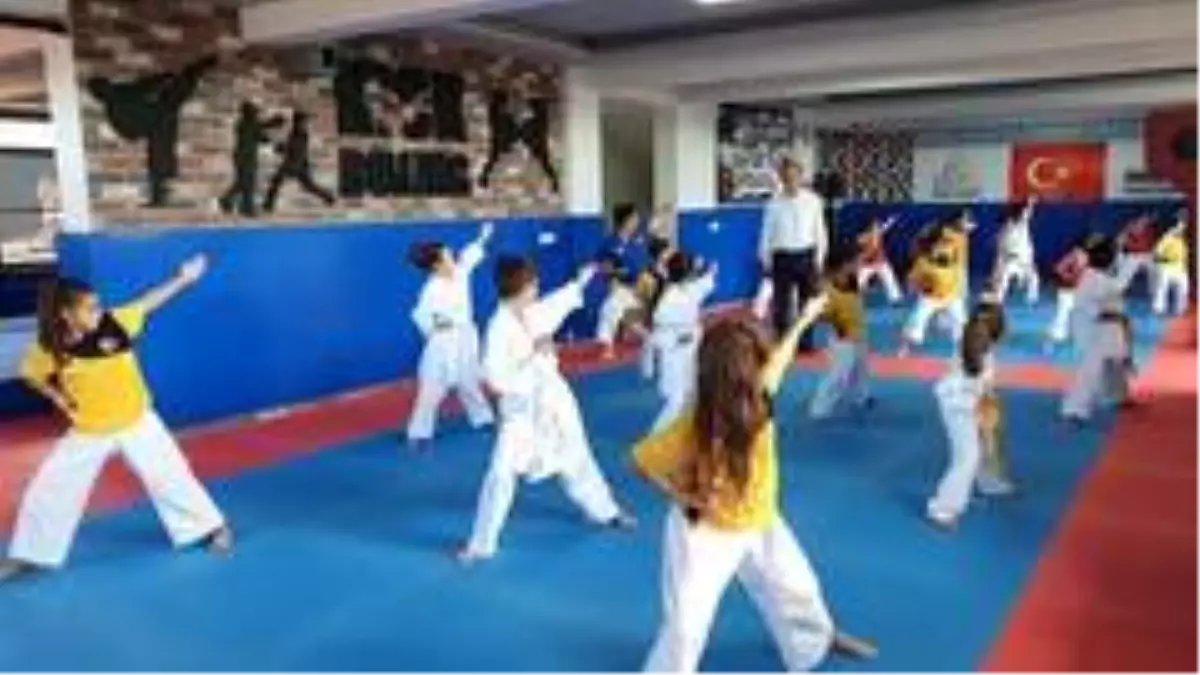 Başkan Şahin 'Geleceğin şampiyonlarını yetiştiriyoruz'