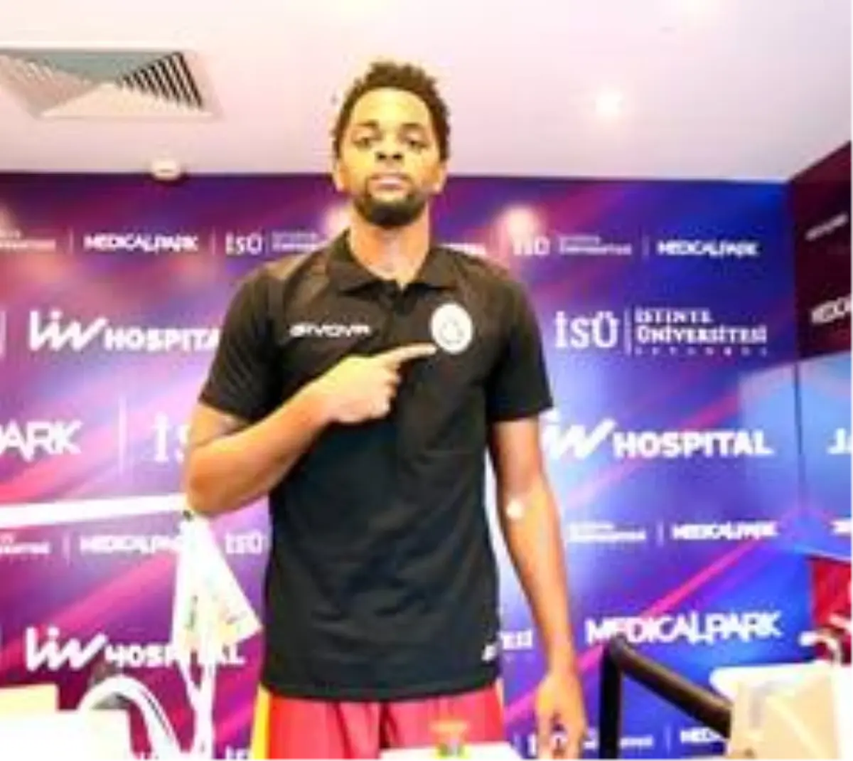 Galatasaray'ın yenileri sağlık kontrolünden geçti