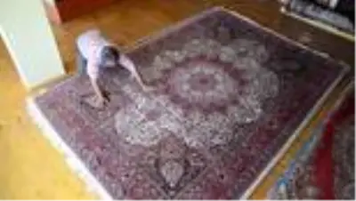 Halının ustası, Anadolu'nun unutulan hazinelerinden Ladik halısını yaşatmaya çalışıyor Halının ustası, Anadolu'nun unutulan hazinelerinden Ladik halısını yaşatmaya çalışıyor