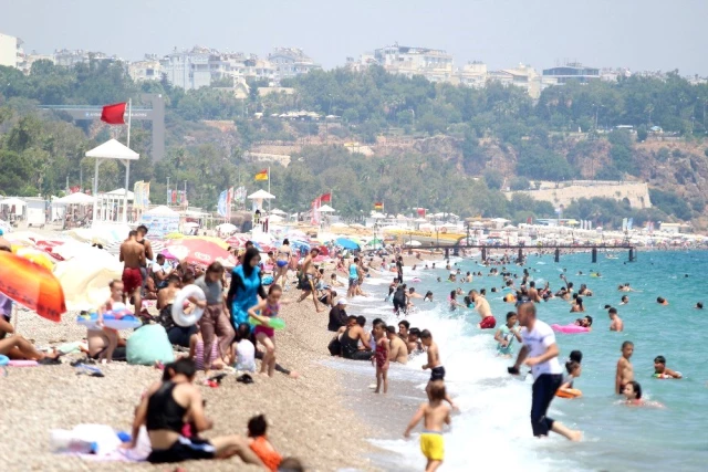Kent Konseyi Turizm Grubu Başkanı Yavuz &quot;Antalya sezonu 4 buçuk milyon